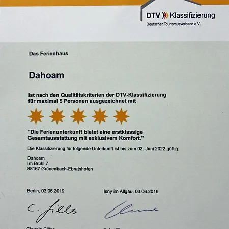 Holiday home Dahoam - Exklusivitaet Mit Privatsphaere Grunenbach